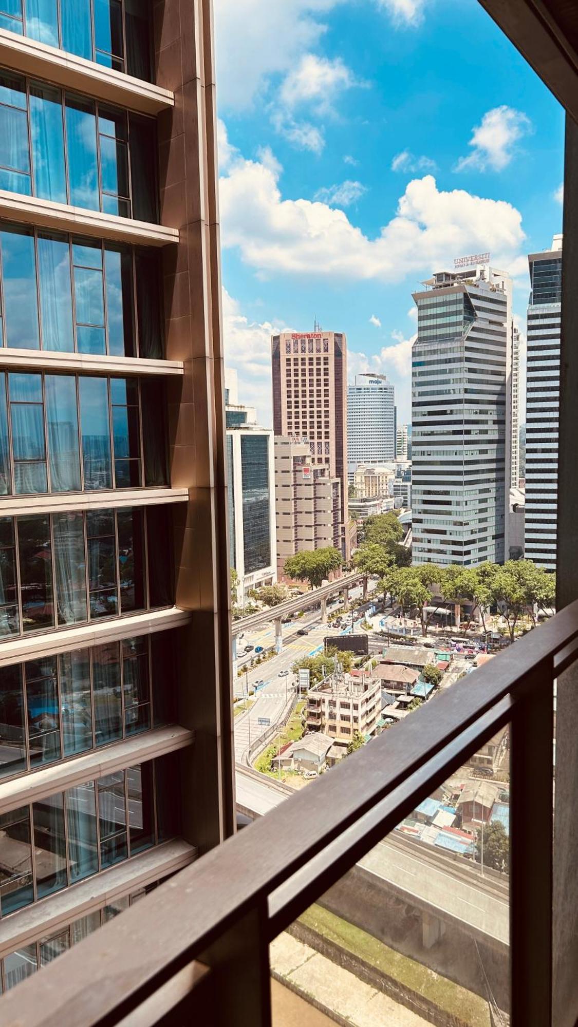 Summer Suites Klcc By Impexia كوالالمبور المظهر الخارجي الصورة