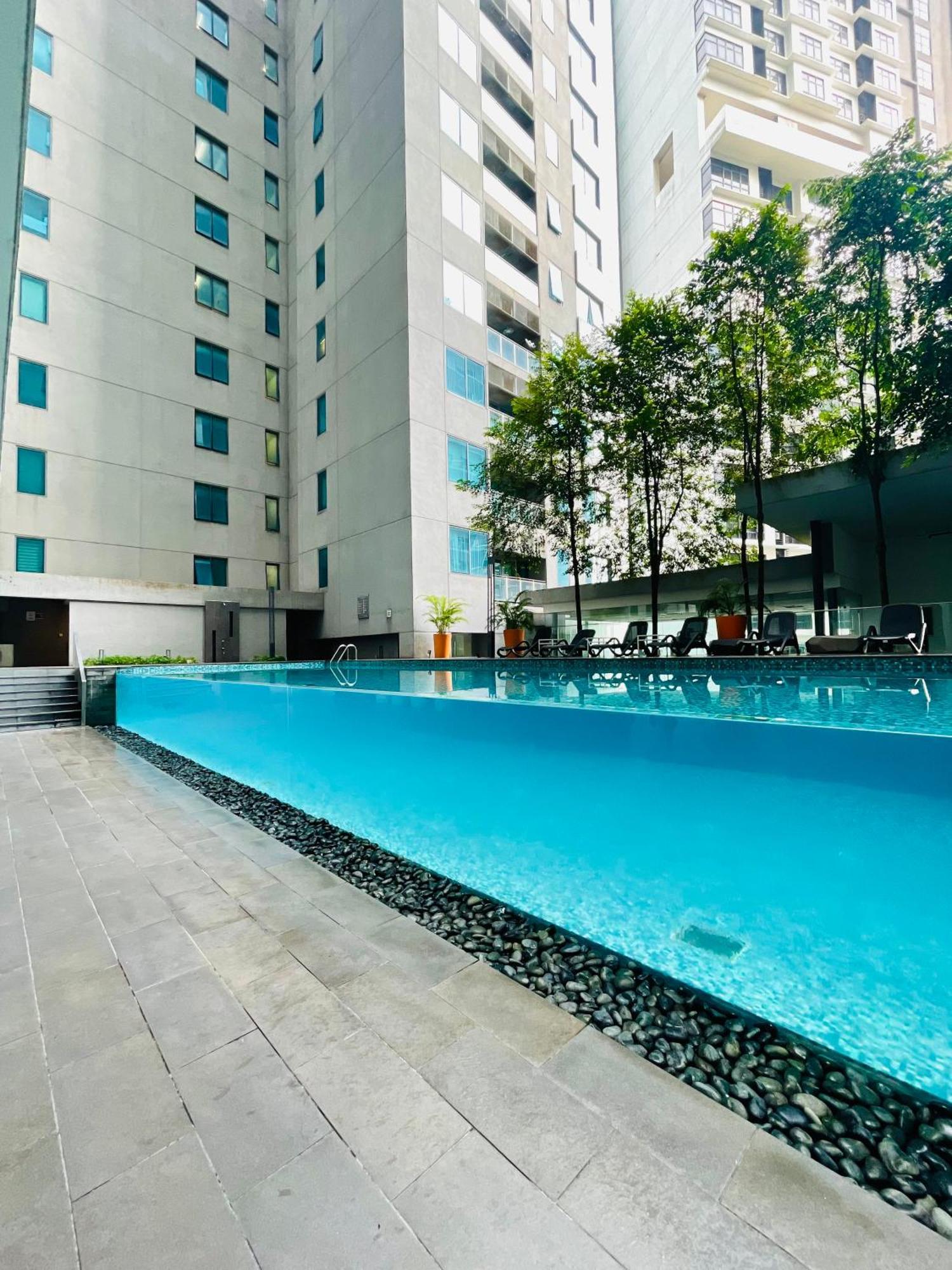 Summer Suites Klcc By Impexia كوالالمبور المظهر الخارجي الصورة